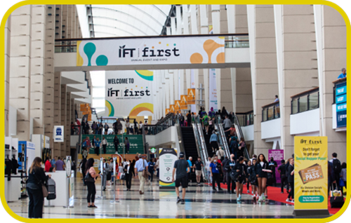 IFT FIRST attendees walking into the event at McCormick Place Chicago